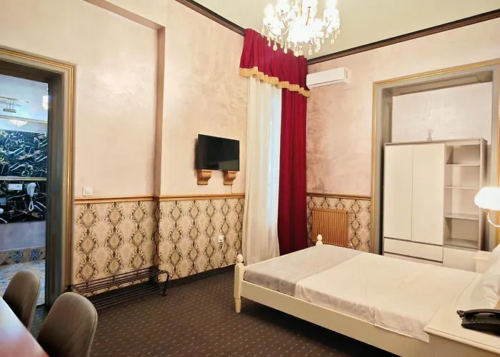 Noblesse Palace Old Town By Nf Otel Bükreş