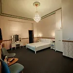 فندق Noblesse Palace Old Town By Nf 4*
