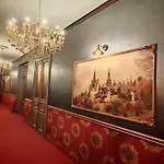 Noblesse Palace Old Town By Nf فندق بوخارست