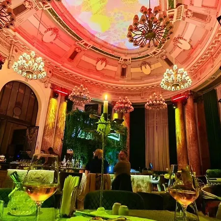 Hotel Noblesse Palace Old Town By Nf Bucarest