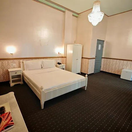 Noblesse Palace Old Town By Nf 4* Βουκουρέστι