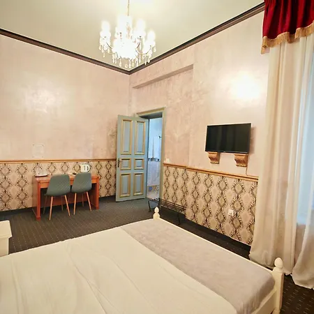 Noblesse Palace Old Town By Nf