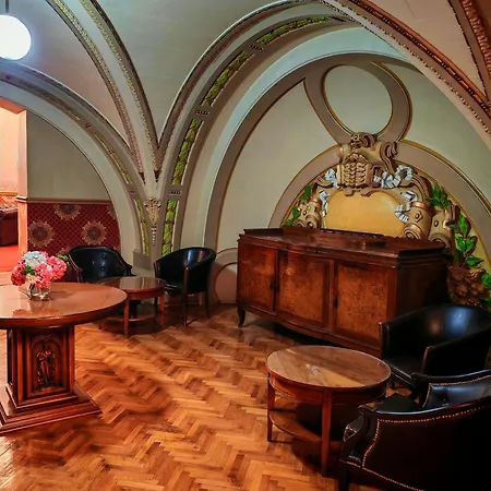 Noblesse Palace Old Town By Nf 4* Bucarest