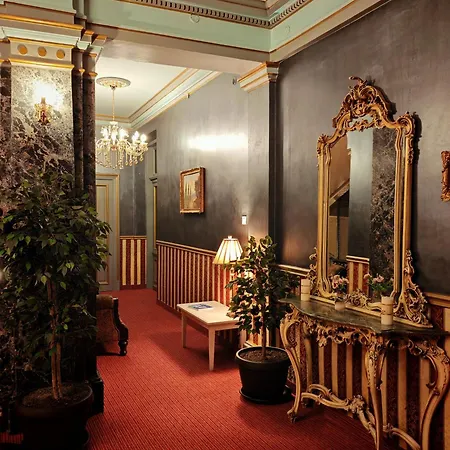 Noblesse Palace Old Town By Nf Hotel 4*