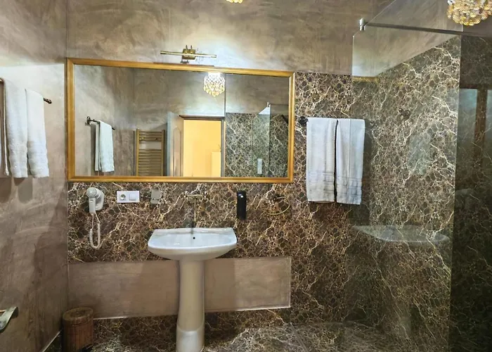 Noblesse Palace Old Town By Nf