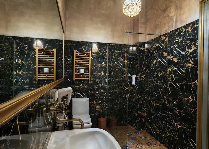 Noblesse Palace Old Town By Nf