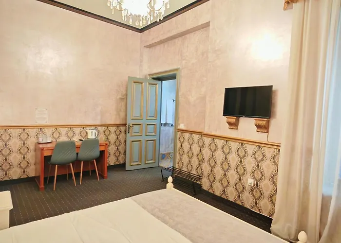 Noblesse Palace Old Town By Nf