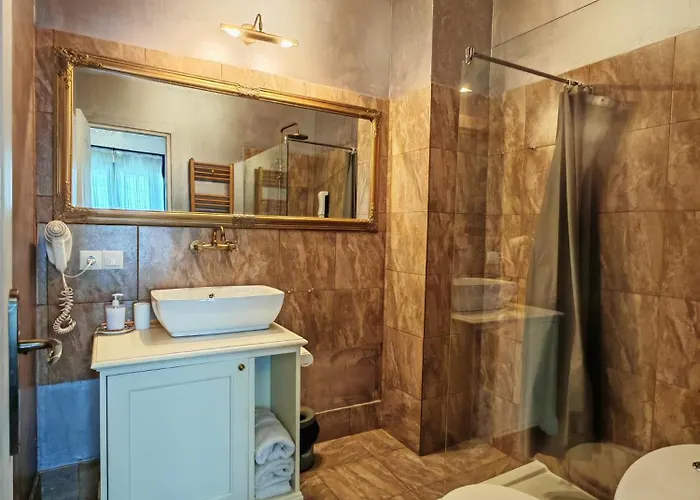 Noblesse Palace Old Town By Nf 4*