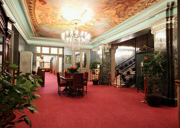 Hotel Noblesse Palace Old Town By Nf