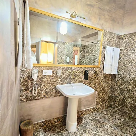 Noblesse Palace Old Town By Nf בוקרשט