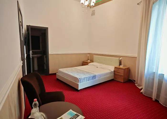 Noblesse Palace Old Town By Nf