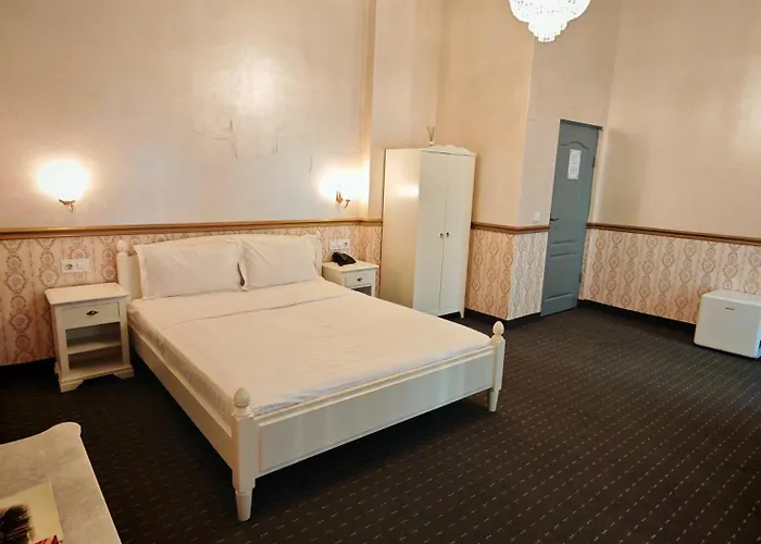 Noblesse Palace Old Town By Nf 4* Bucureşti