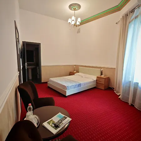 Noblesse Palace Old Town By Nf